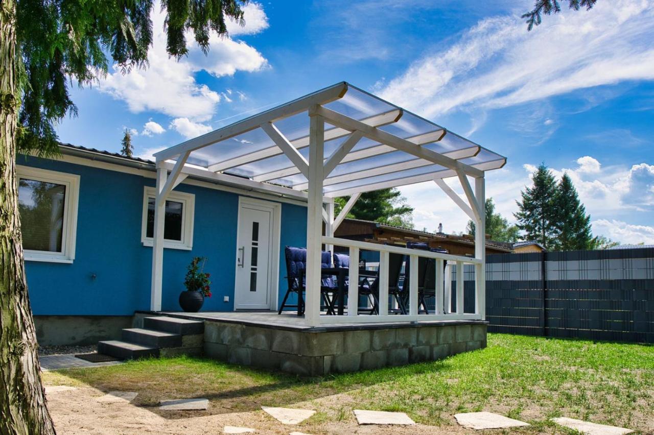 Ferienhaus Waldgefluester 70 Qm I Ueberdachte Terrasse I 2 Schlafzimmer I Strandnah Joachimsthal Dış mekan fotoğraf